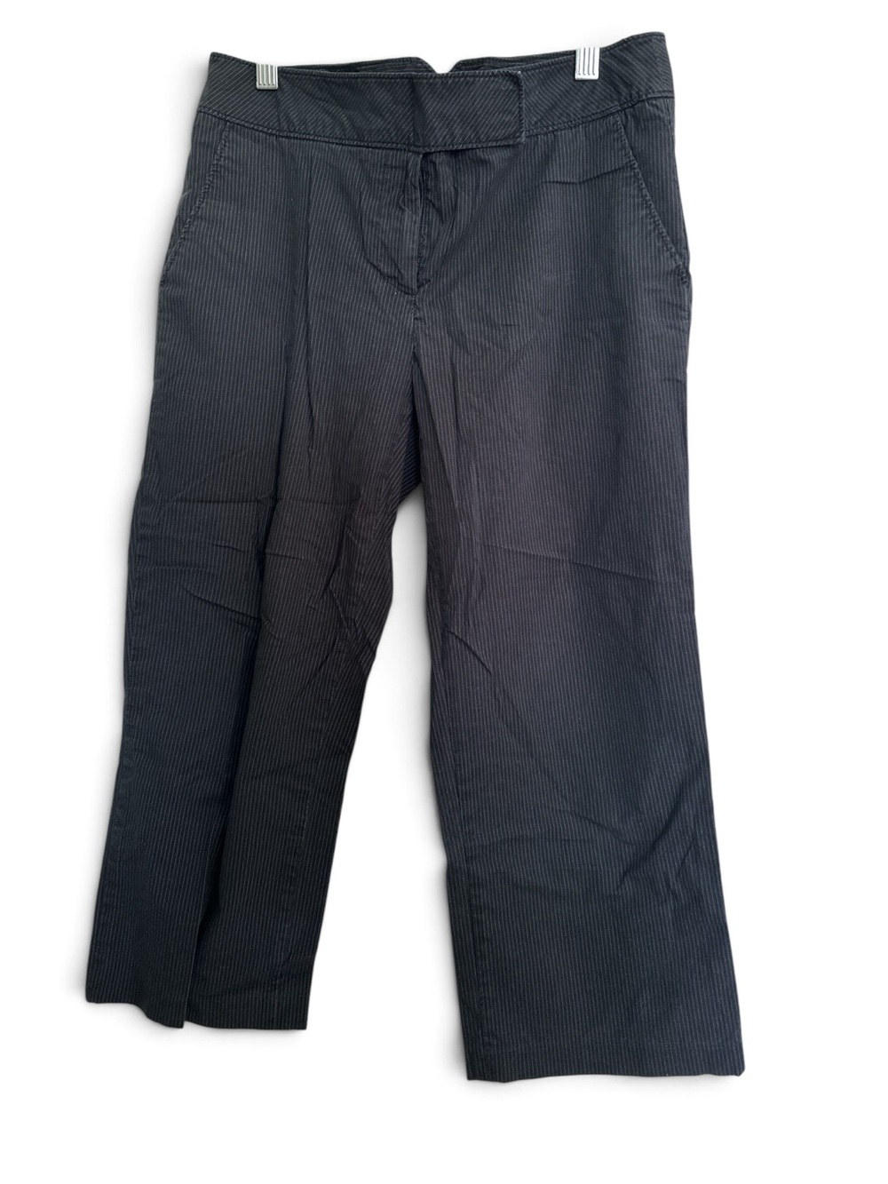 Smart Set Black Pinstripe capris size 7